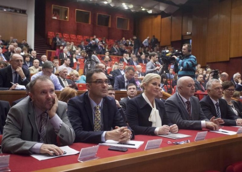 Umjesto vladajućih, na skupu u Opatiji opozicija i izopćenici