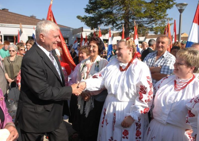 'HDZ nas nije upoznao o prodaji udjela u Janafu'