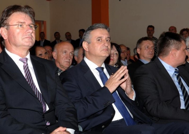 'Ankete su smiješne, Grabar Kitarović će pobijediti u prvom krugu'