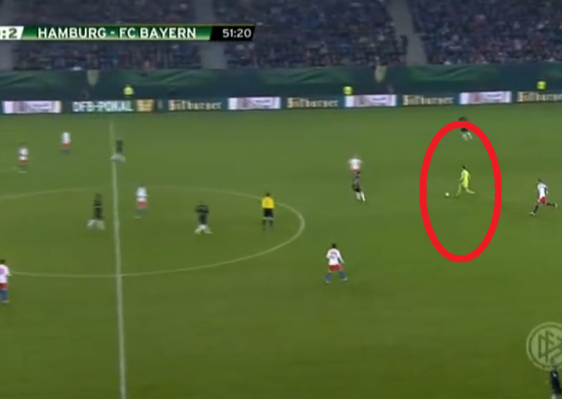 Još jedan dokaz Neuerove nogometne genijalnosti!