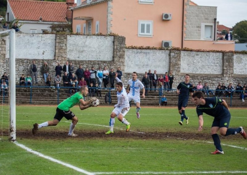 Rijeka rutinski preko GOŠK-a do četvrtfinala