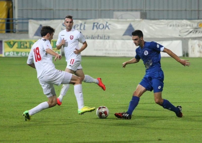 Zagreb na Zadar, Medić protiv Blaževića