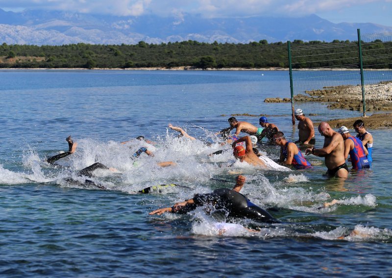 Održan prvi Falkensteiner Punta Skala triatlon; More je bilo mirno...