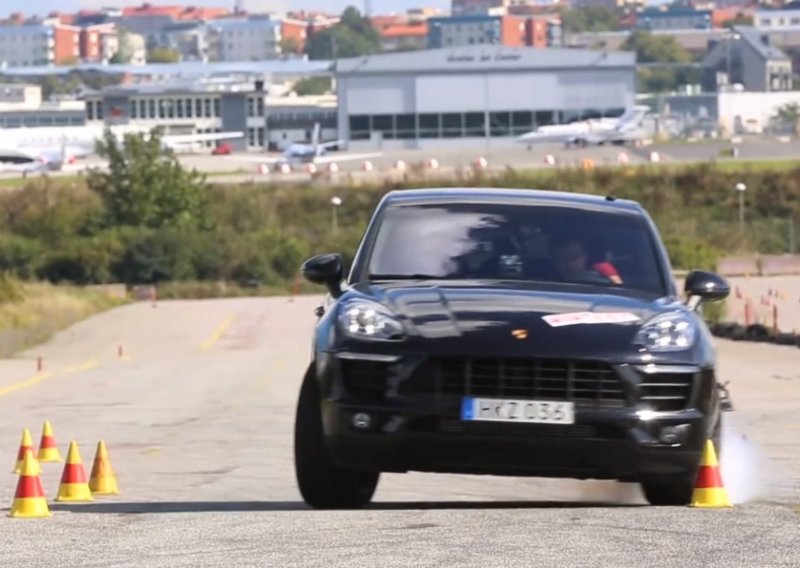 Porsche Macan pao na testu izbjegavanja losa