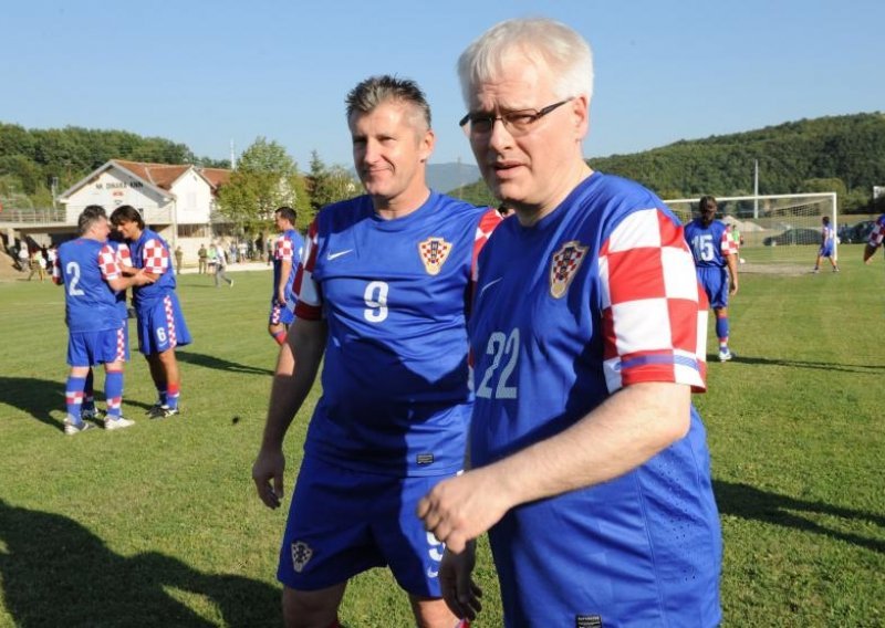 Zašto Josipovića nema na utakmicama hrvatske nogometne repke?