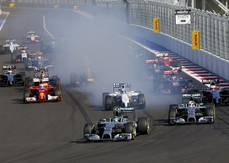 Hamiltonu važna bitka u Sočiju, Rosberg spasio prvenstvo!