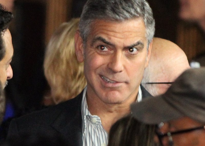 George Clooney se ispričao što je uništio Batmana