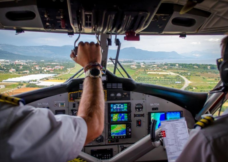 Što kažete na let hidroavionom od obale do Zagreba?