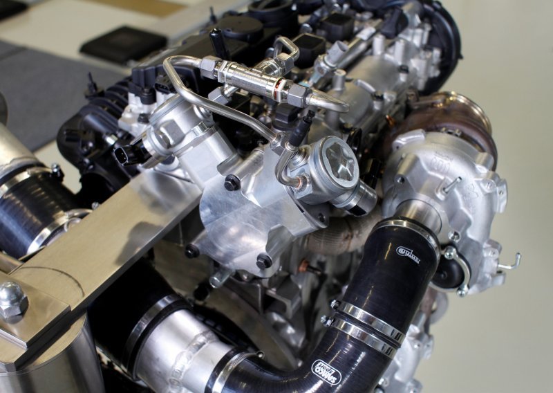Volvov novi motor ima dvije litre, tri turbine i 450 KS!