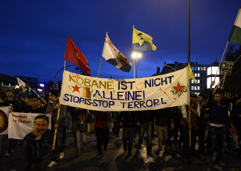 U njemačkim gradovima sukobili se Kurdi i radikalni islamisti