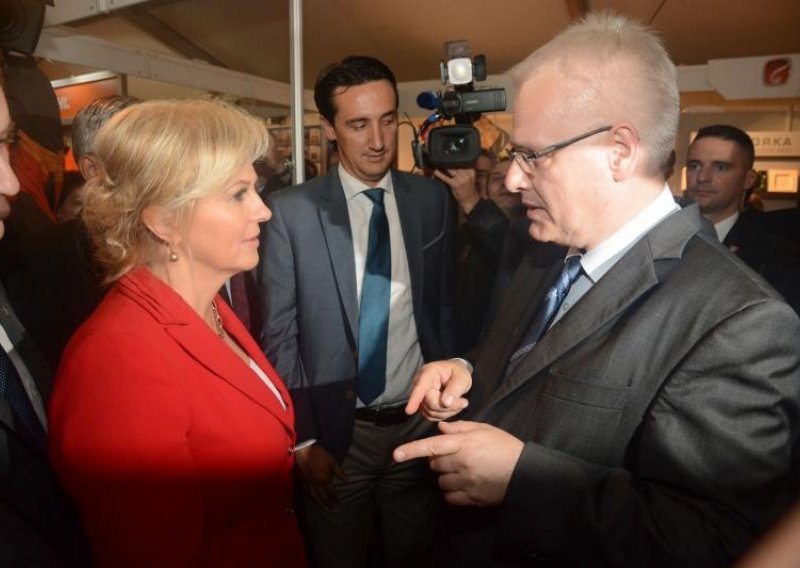 ORaH pretekao SDP, Josipović 'šiša' Kolindu Grabar Kitarović