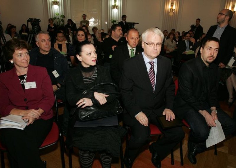 Holy i Josipović zajedno u obilasku otoka Krka