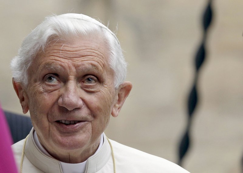 Papa 'ganut i potresen' nakon razgovora sa žrtvama pedofilije