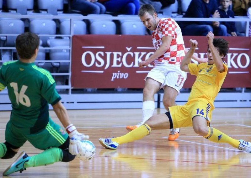 Hrvatskoj prolazna skupina, izbornik poziva na oprez