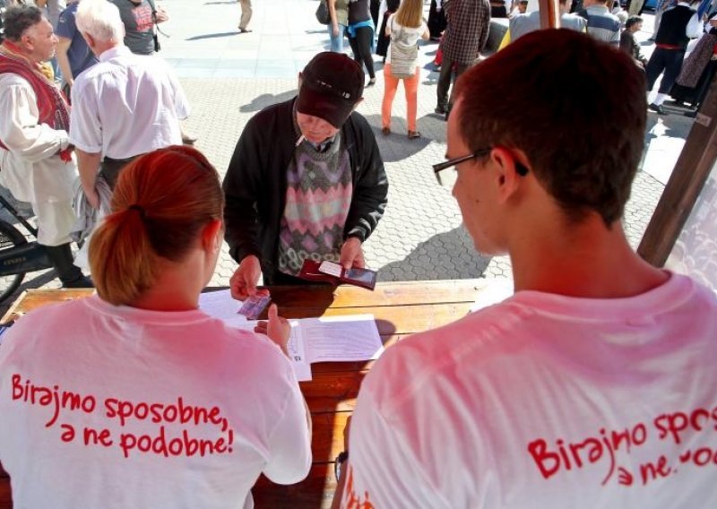Volonteri UIO u Splitu nepropisno sakupljali potpise
