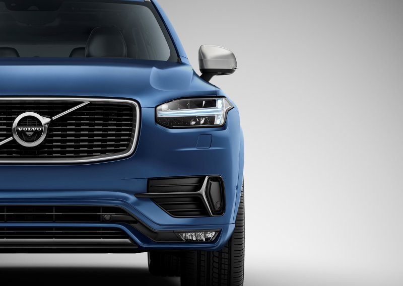 Volvo XC90 R-Design samo izgleda brže