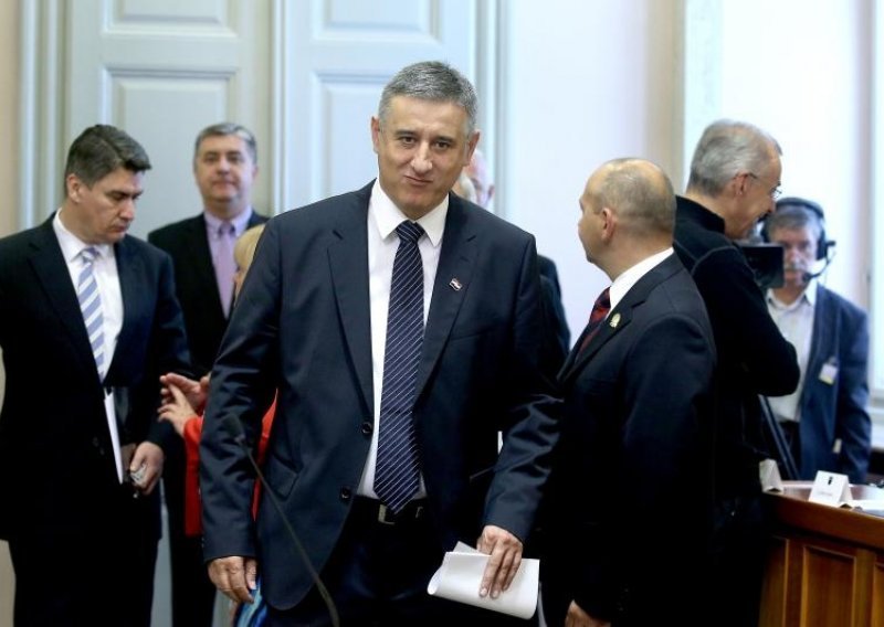 HDZ-ovci srušili glasovanje o Lovrić Merzel