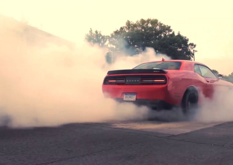 Gume Dodge Challenger SRT Hellcata bi trebale tražiti azil