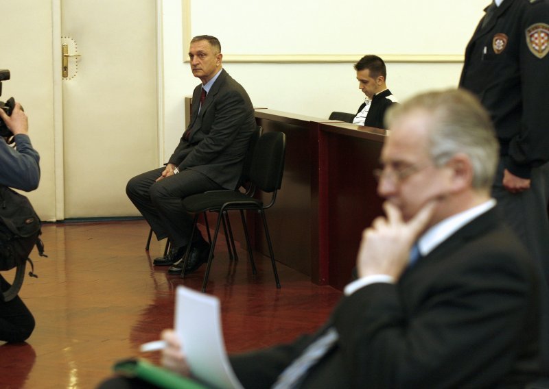 Witness Fazekas does not show up in court for Sanader trial
