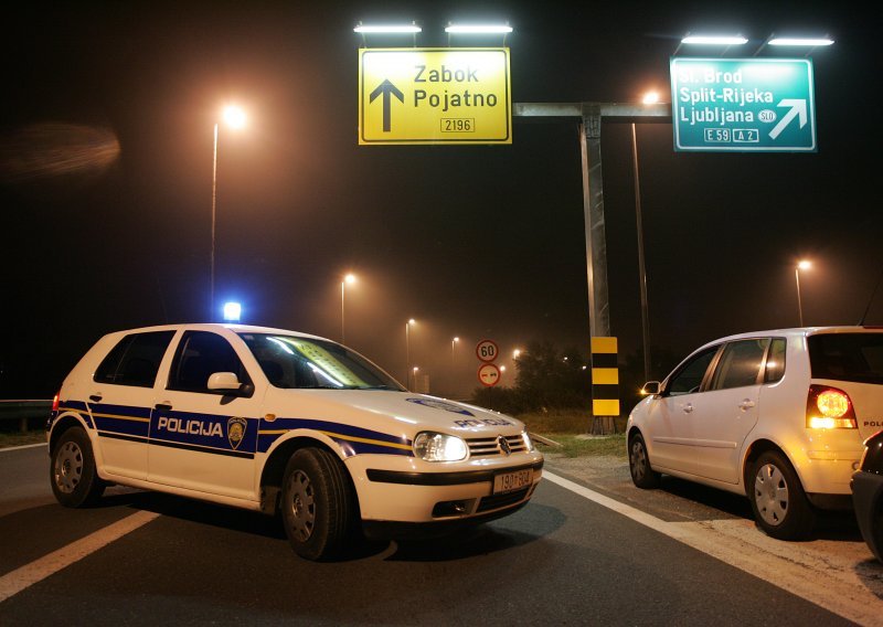 Dvije osobe ozlijeđene u sudaru