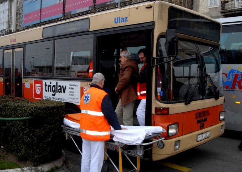 Tko se jučer ujutro u Rijeci vozio autobusom?