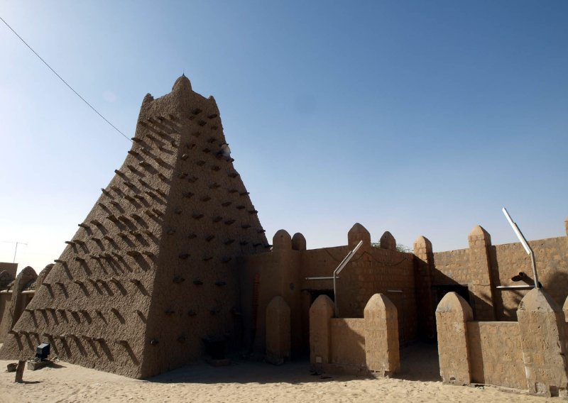Islamisti uništavaju svetišta u Timbuktuu