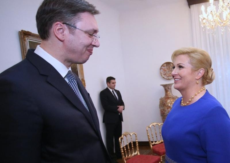 Grabar-Kitarović srdačno čestitala novom srpskom kolegi Vučiću