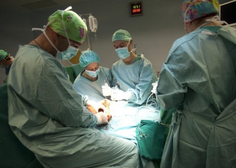 Slovenci zbog operacija idu u inozemstvo, najčešće u Hrvatsku