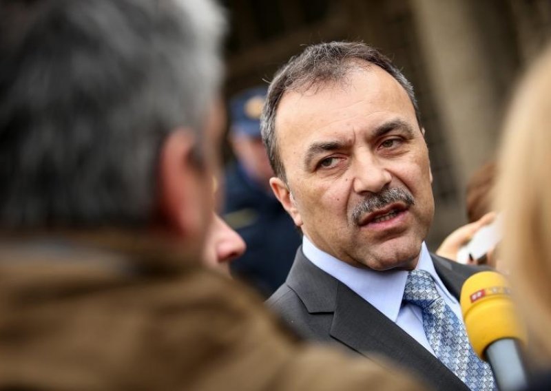 Ministra Orepić ukinuo službena vozila pomoćnicima i zamjenicima
