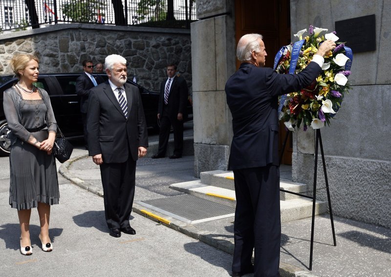 Hrvati povratnici spriječili otvaranje Spomen sobe Zorana Đinđića