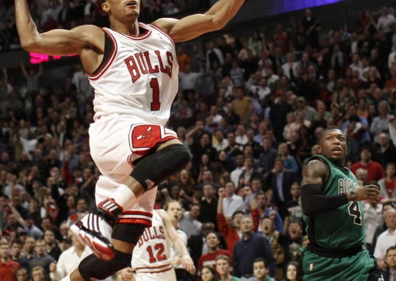 Derrick Rose na stazi Michaela Jordana