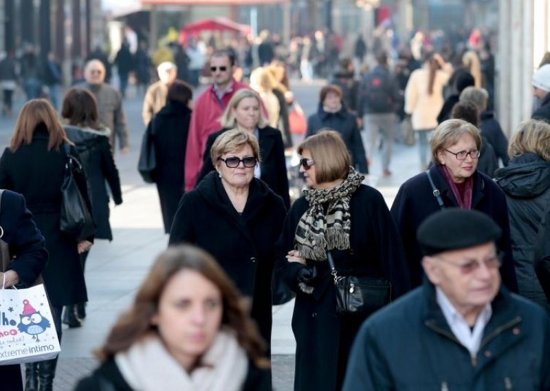 'HAKOM mi ne da raditi, daju mi plaću da sjedim doma'