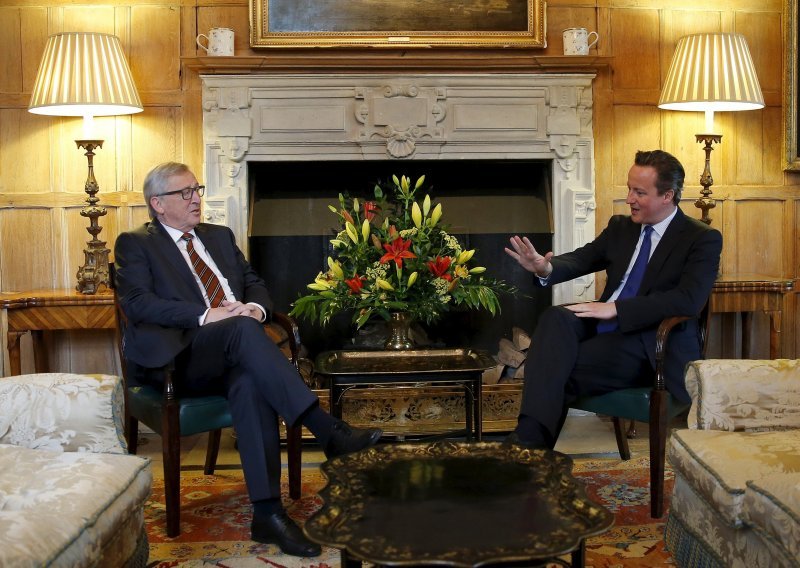 Cameron tumačio Junckeru nužnost reforme EU