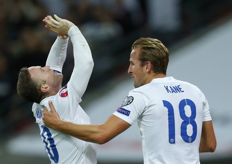 Austrijanci preko Ibrine Švedske do Eura, Rooney rekorder Engleza
