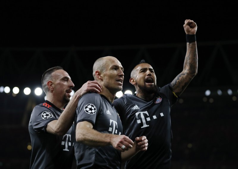 Bayern ponizio Arsenal i usred Londona