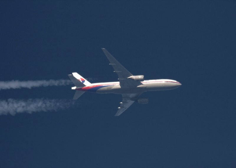 Zašto je malezijski Boeing letio iznad ratne zone?