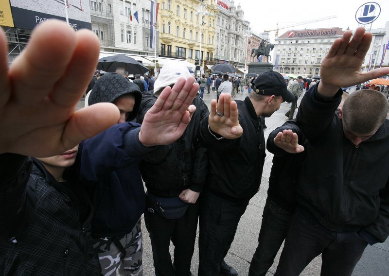 Nacistički pozdrav u centru Zagreba, nitko nije priveden!