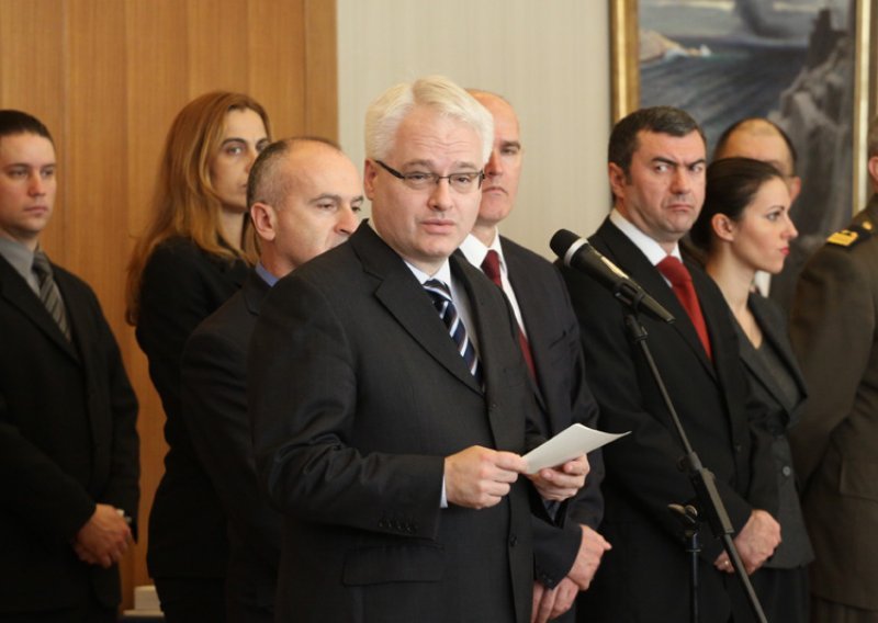 Josipovic attends int'l conference on Dayton agreement