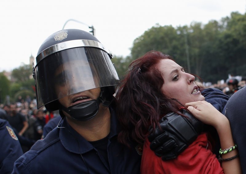 Socijalni rat na ulicama Madrida i Atene