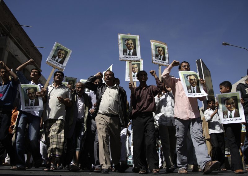 Sukobi prosvjednika i pristaša vlasti u Jemenu