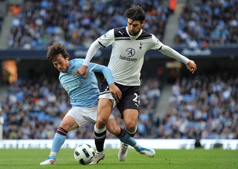 Vedran Ćorluka na izlaznim vratima Tottenhama