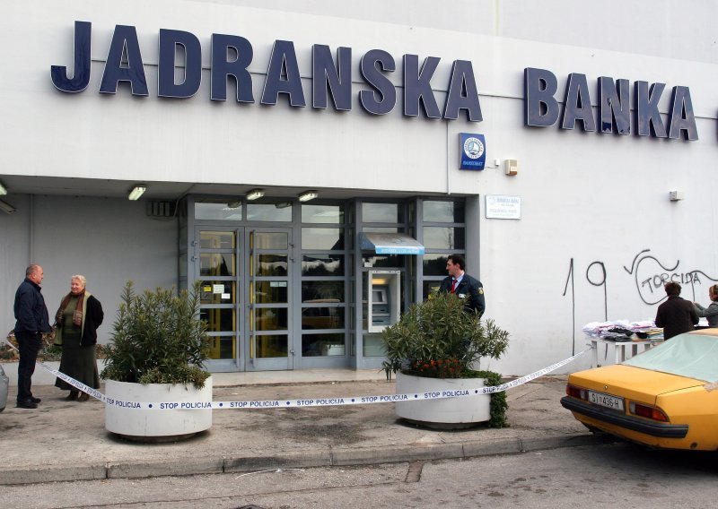 Sudac pustio osumnjičenje bankare na slobodu, a svjedoci nisu ispitani