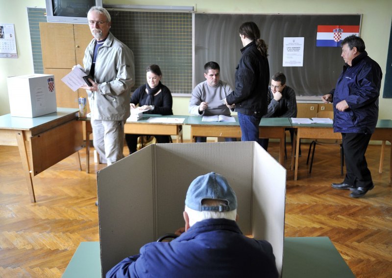 Kako bi građani glasali da su danas predsjednički izbori?