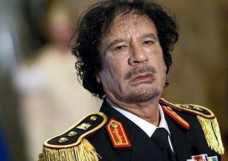 Gadafi umro od rana nakon zarobljavanja!