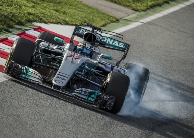 Hamilton i Mercedes u čudu: Nismo više favoriti na stazi!
