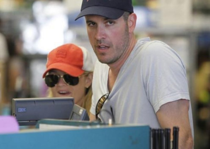 Reese Witherspoon rodila treće dijete