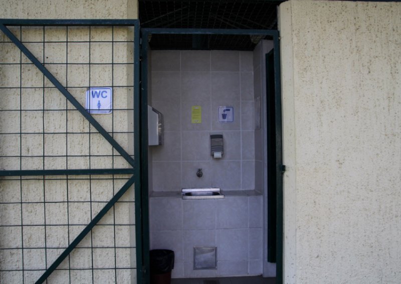 120.000 kuna za WC papir i sapun kojih nema
