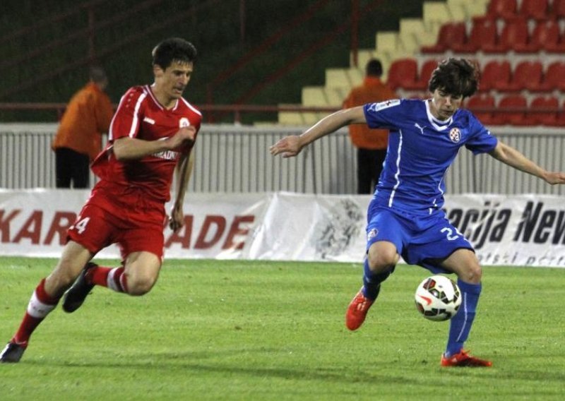 Dinamo tek s bijele točke došao do pobjedničkog slavlja!