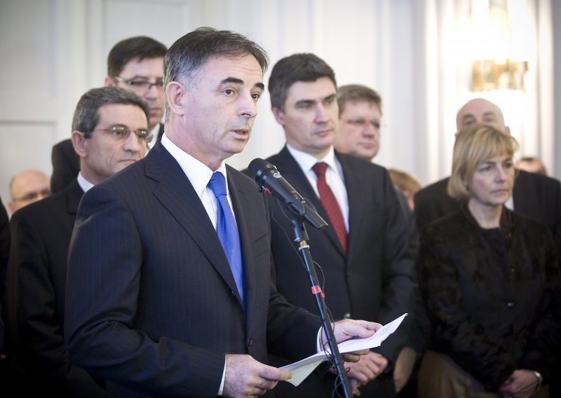 Serb MP says agreement on minority rights reached with PM