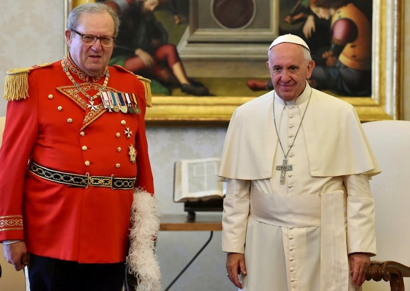 Veliki meštar Malteškog reda podnio ostavku na zahtjev pape